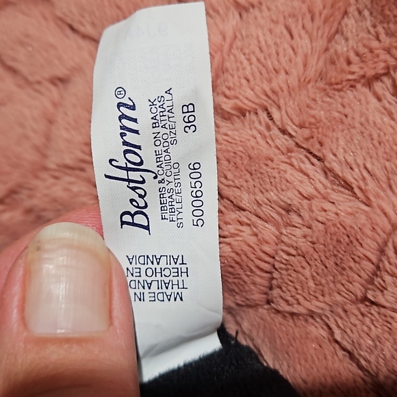 Bras - Picture 2 of 8